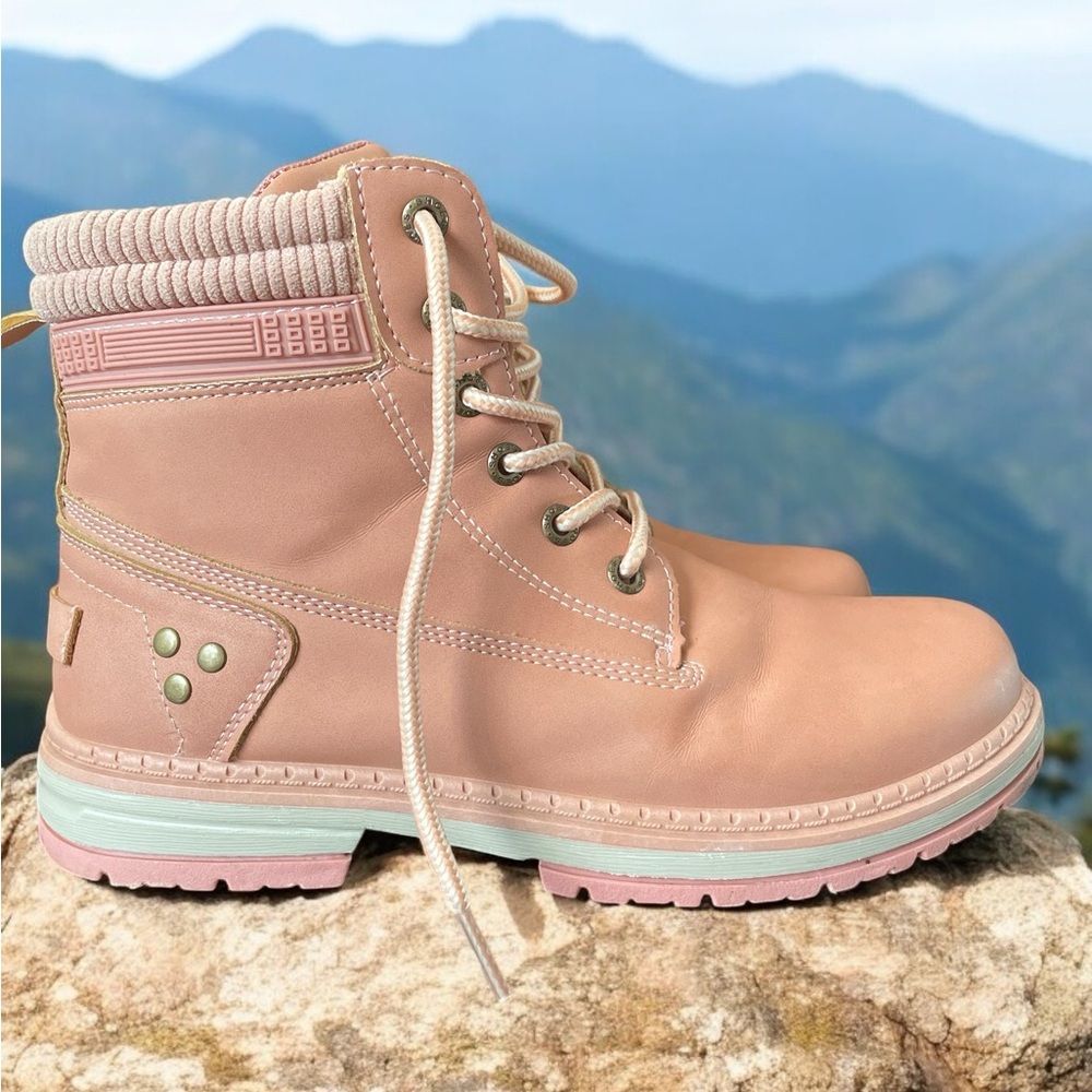 Pink Women’s Waterproof Hiking Boots Size 39
